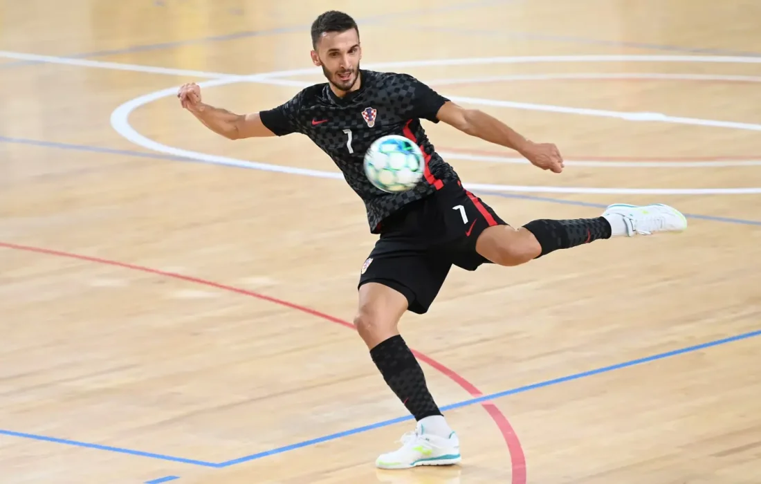 Jelovcic, Marinovic lead Croatian cast