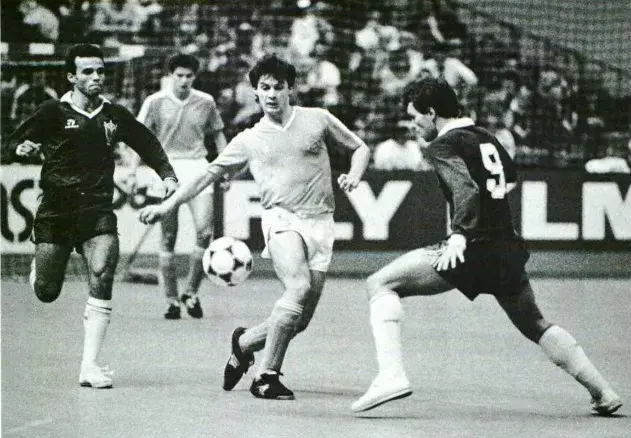 6 Days To Go: Brazil win the wonder-goal war