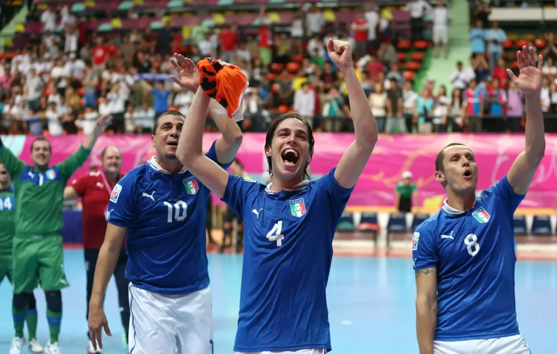 8 Days To Go: Azzurri rally to rock remarkable Ricardinho