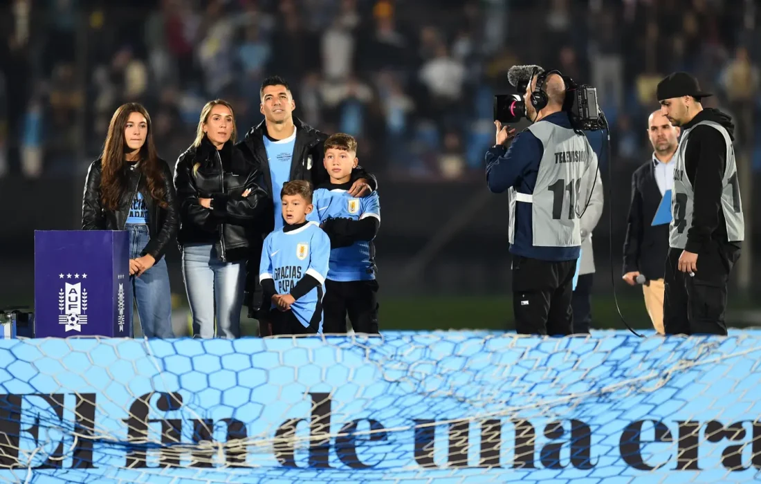 Uruguay held in Suarez farewell as Rodrygo lifts Brazil