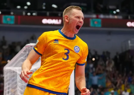 Knaub nets five as Kazakhs hit ten