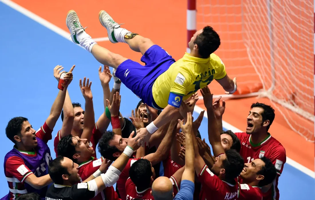 7 Days To Go: Iranians pay tribute to departing Falcao