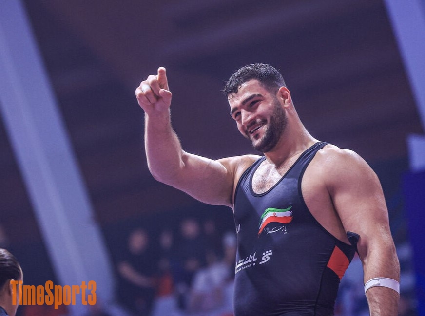 کُری سنگین ستاره پرسپولیسی جهان کشتی