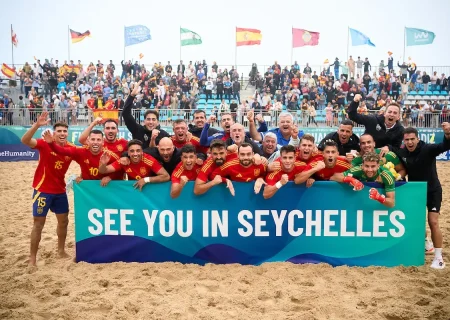 Belarus, Italy, Portugal and Spain reach the Seychelles