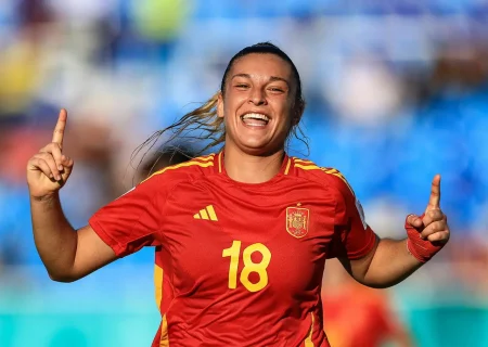 Spain look to maintain win streak as four more seek place in semis