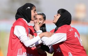 بازوبند کاپیتانی پرسپولیس اهدا شد!