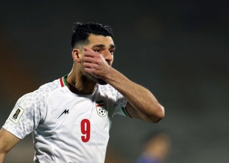 طارمی بهترین بازیکن ایران و ازبکستان شد