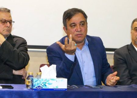 تاجرنیا: استقلال نمی‌تواند ۱۵ بازیکن درجه اول بگیرد!