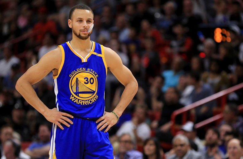 اولین بازیکن تاریخ NBA با 4 هزار پرتاب 3 امتیازی!