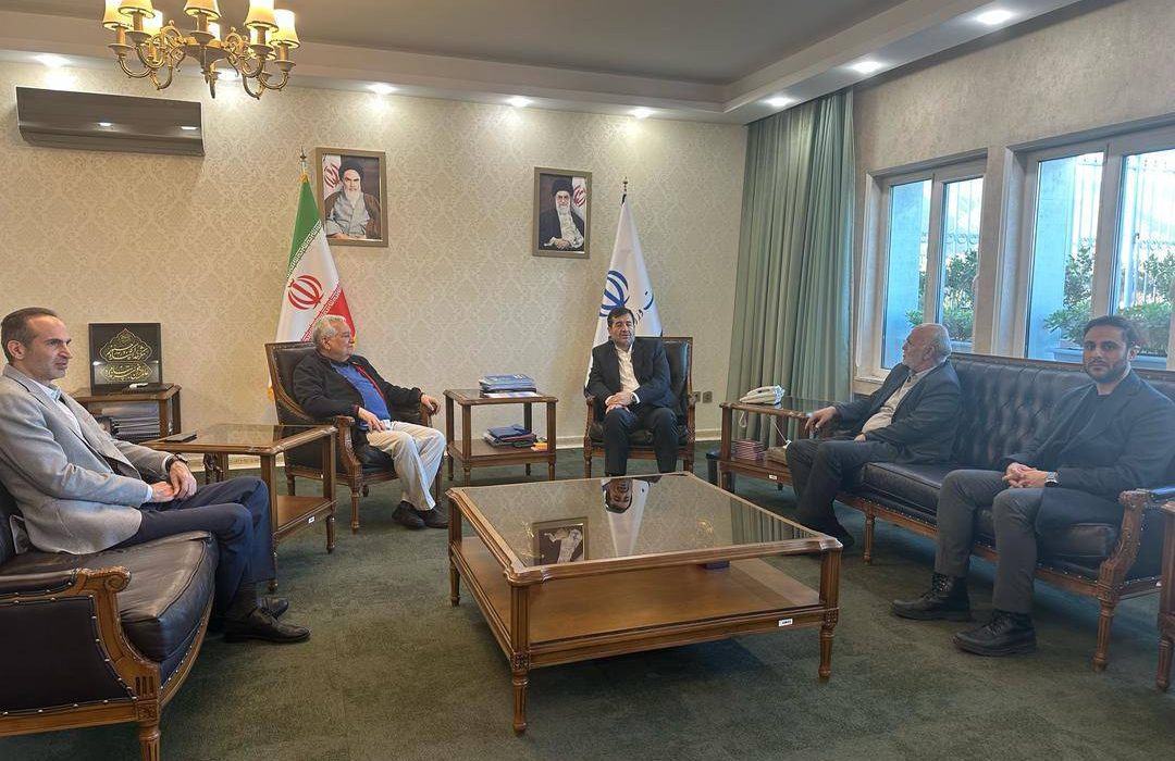دیدار نوروزی رییس انجمن هاکی روی یخ با  وزیر ورزش و‌جوانان و رییس کمیته ملی المپیک