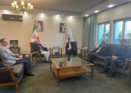 دیدار نوروزی رییس انجمن هاکی روی یخ با  وزیر ورزش و‌جوانان و رییس کمیته ملی المپیک