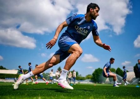 مهدی طارمی در آستانه انتقال به لیدز یونایتد؛ رقابت جدی با فولام در لیگ برتر