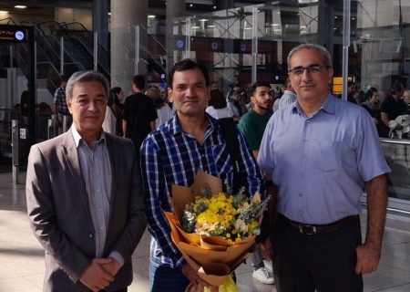بازگشت امجد خان به ایران؛ قهرمان سابق اسکواش جهان هدایت رده‌های پایه را بر عهده گرفت
