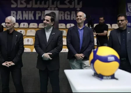 تقوی در جمع ملی‌پوشان: کمترین کار شما جنگیدن برای کشور با غیرت است؛ خط قرمز ما خاک ایران است